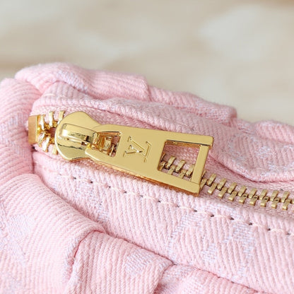 LOUIS VUITTON POCHETTE VALLEY BAG WASHED PINK 21CM