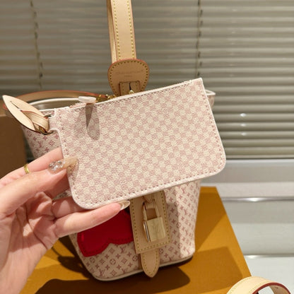LV ALL IN BB SAND 16CM M15130