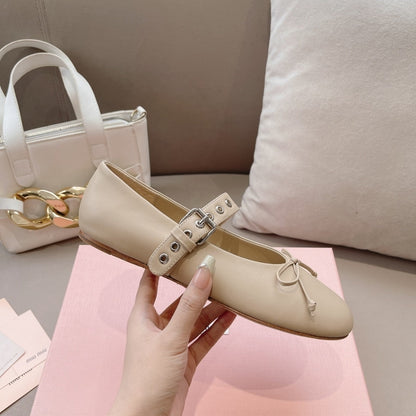 MIUMIU LEATHER BALLERINAS IN IVORY  5F210E 070 F0304 F 005