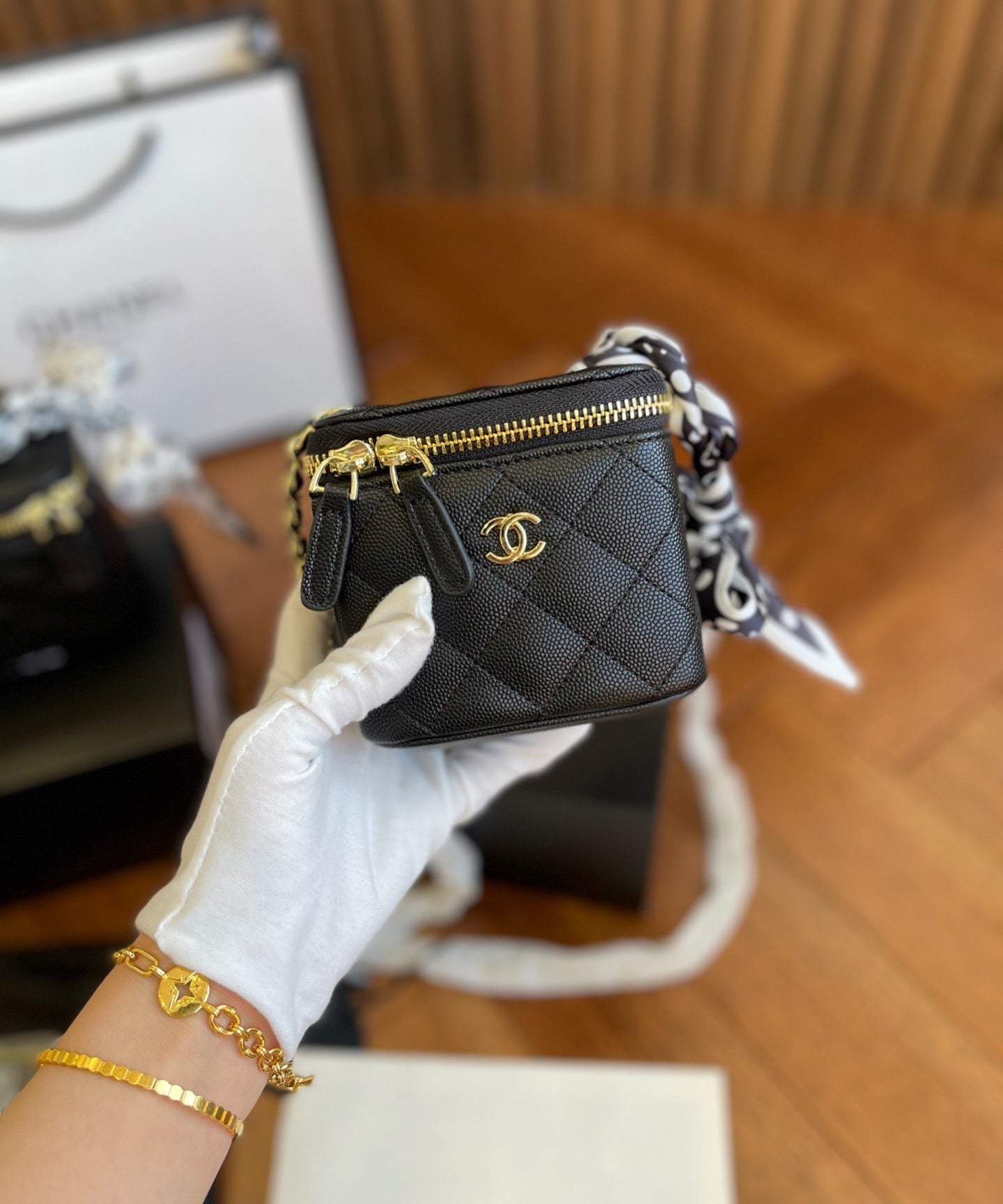 Chanel Vanity Pearl Crush