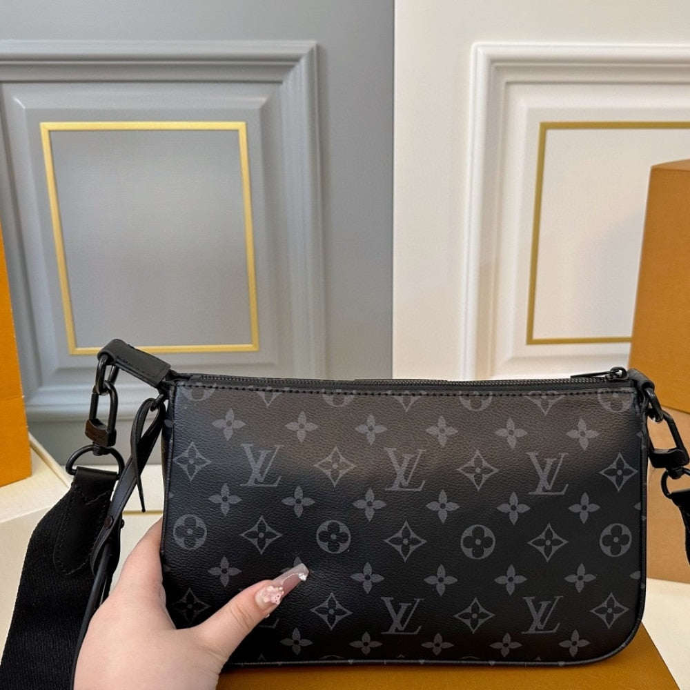 LOUIS VUITTON POCHETTE ACCESSOIRE XL BLACK 27CM M11741
