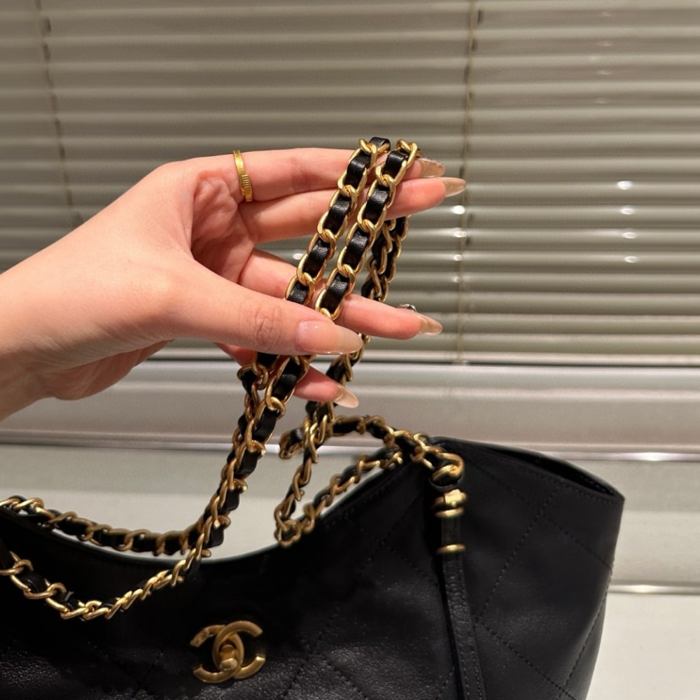 CHANEL MAXI SHOPPING BAG BLACK 28CM AS5463 B20565 94305