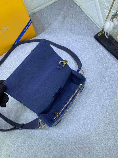 LV Steamer Wearable Wallet Monogram Bleach