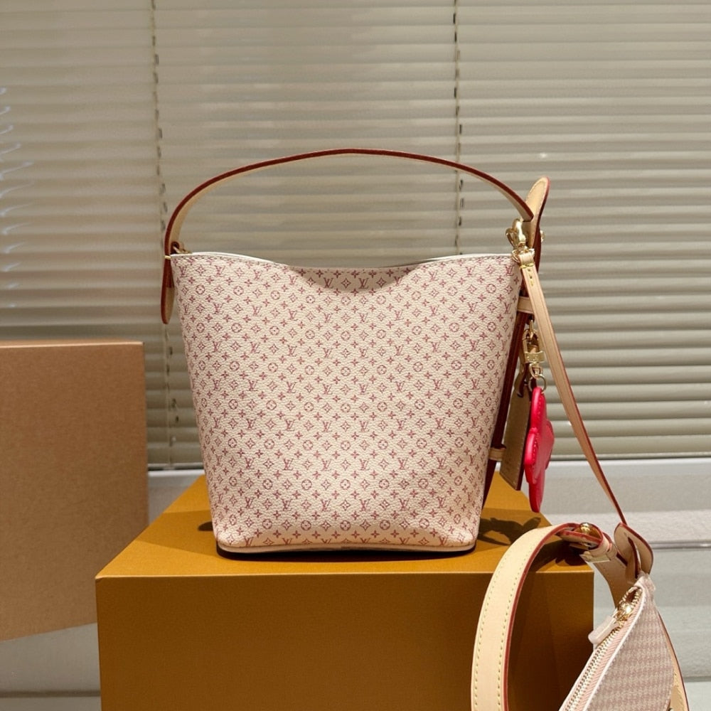 LV ALL IN BB SAND 16CM M15130