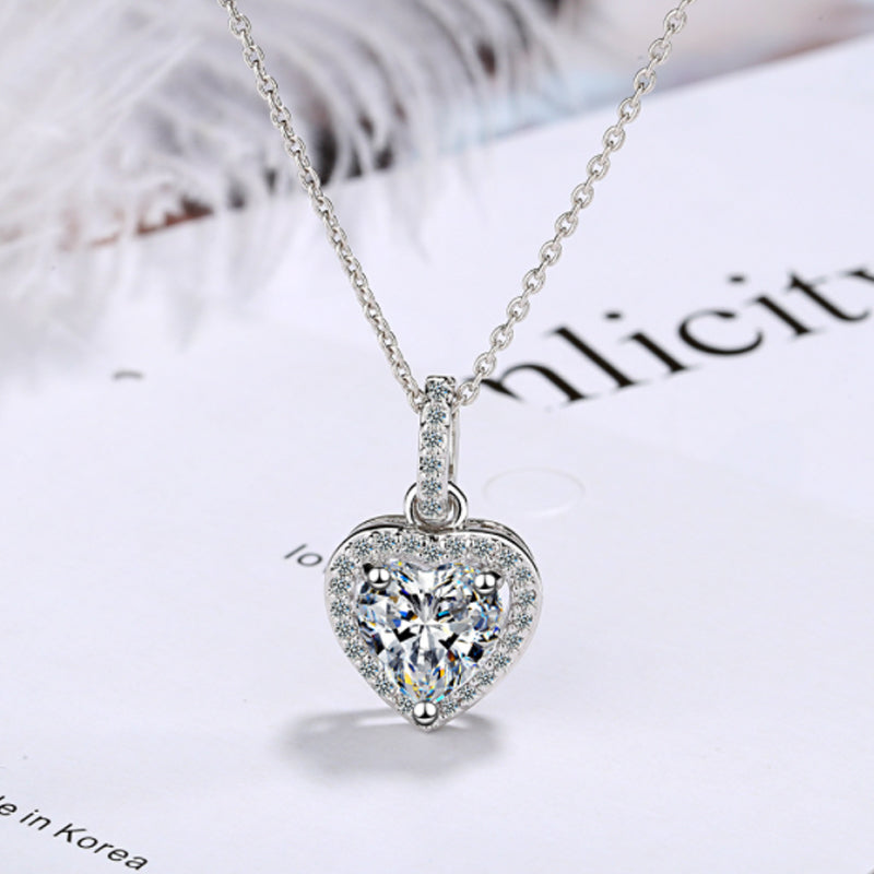 Zircon Necklace Women's Heart Shaped Full Diamond Short Clavicle Chain