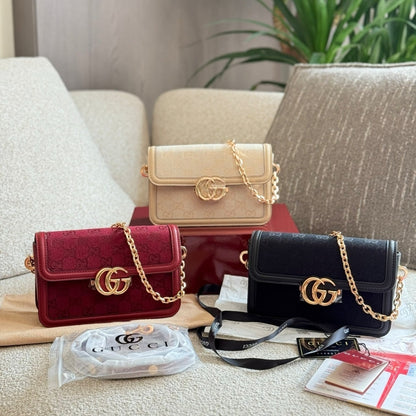 GUCCI GO SMALL SHOULDER BAG ROSSO ANCORA RED 21CM ‎826761 FAEKL 6207