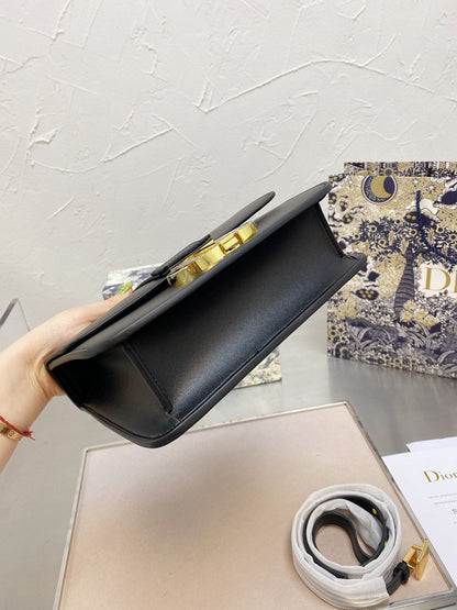 Dior 30 Montaigne Chain Bag