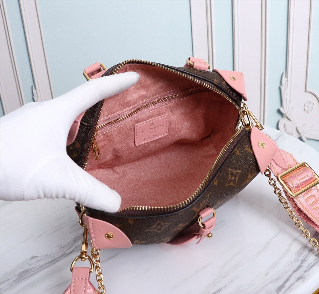 Louis Vuitton Petite Malle