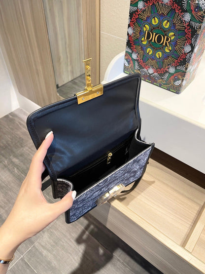 Dior 30 Montaigne Chain Bag