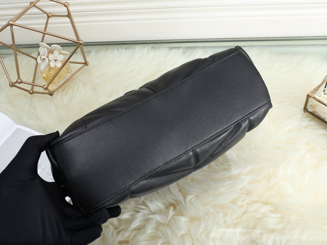 YSL SAINT LAURENT PUFFER MEDIUM CHAIN BAG IN QUILTED