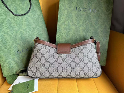 GG Supreme 811705 bag