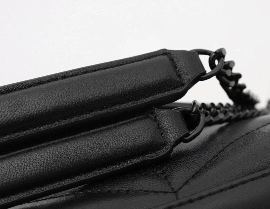 Saint Laurent Loulou Shoulder bag