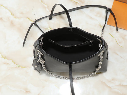 Louis Vuitton LV CarryAll BB Shoulder Bag 26x17x10cm