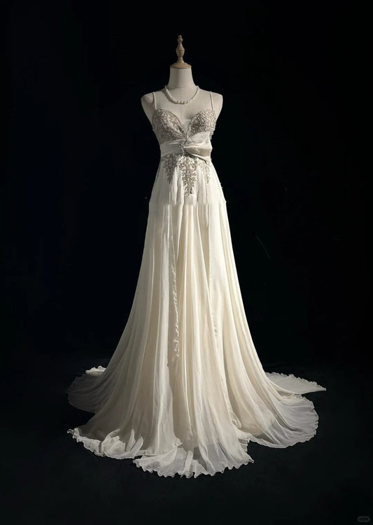 Ivory White Gorgeous Vintage Fashion Exquisite Beaded Sweetheart Neck Long Tulle Floor Length Ball Gown Evening Gown Prom Gown Wedding Dress gh3856