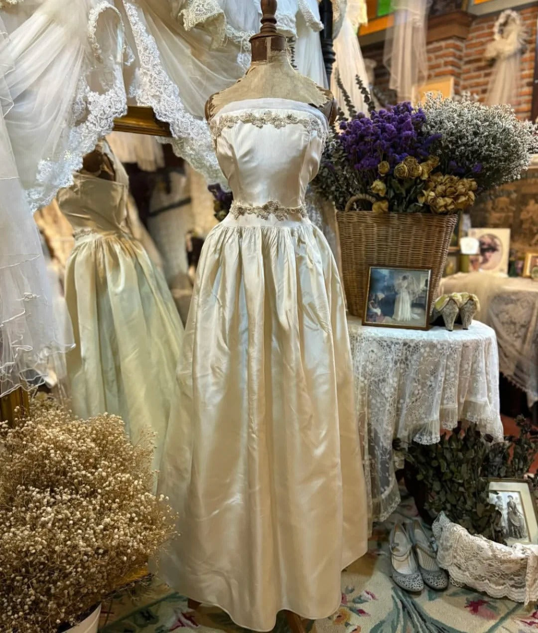 Beige Beaded Long Vintage Elegant Satin Prom dress Evening Dress gh5043