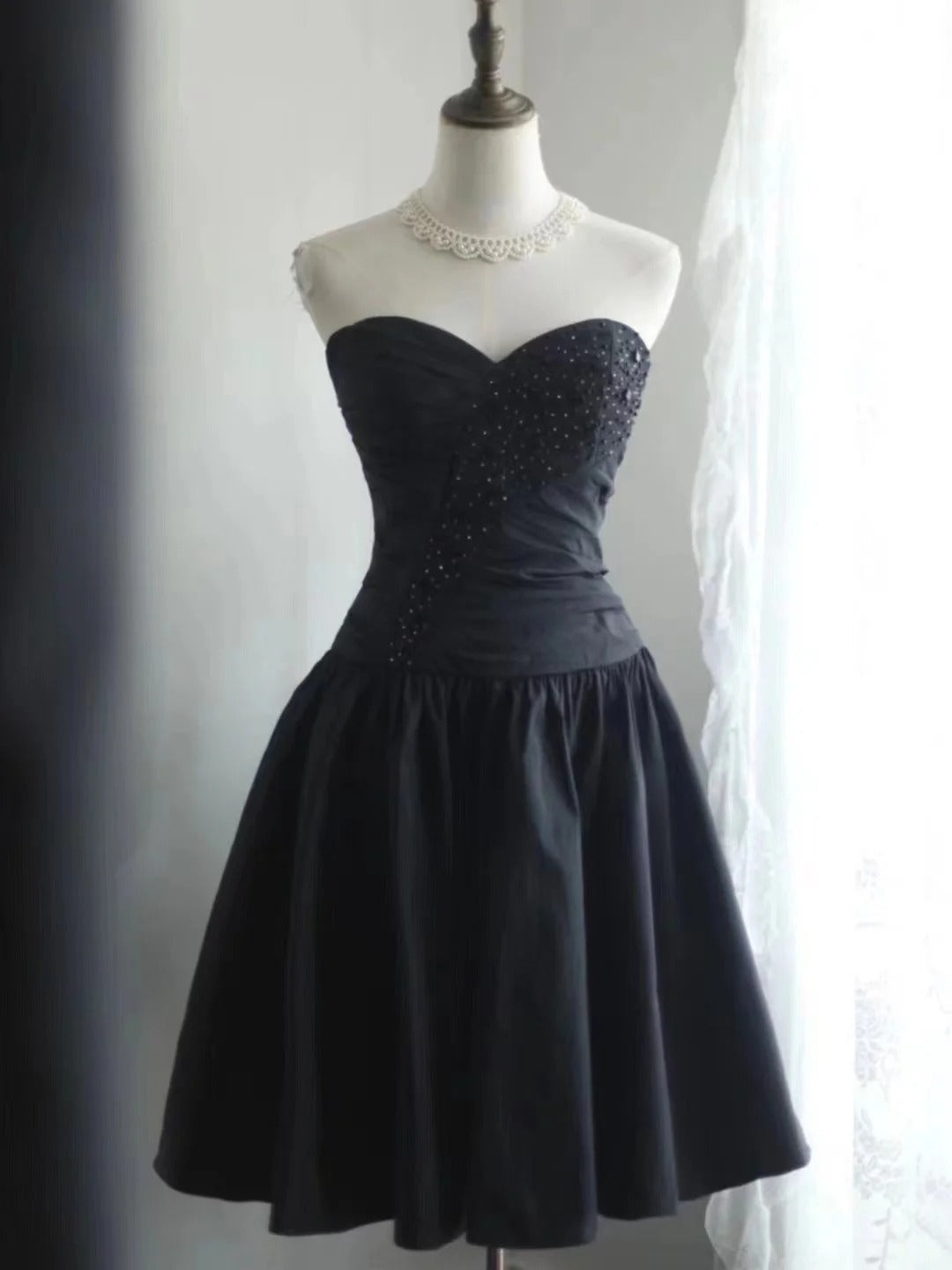 Black Vintage Cute Elegant Exquisite Sweetheart Neckline Pleated Short Princess Taffeta Homecoming Dress Prom Dress Evening Dress Party Dress gh4167