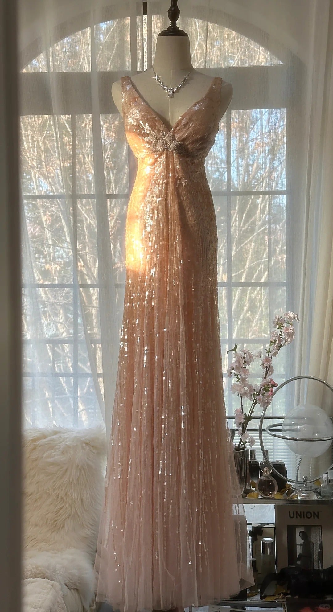 Pink Gorgeous Shiny Exquisite Beaded Spaghetti Strap V-Neck Long Sequin Chiffon Ball Gown Evening Gown Party Dress gh4094