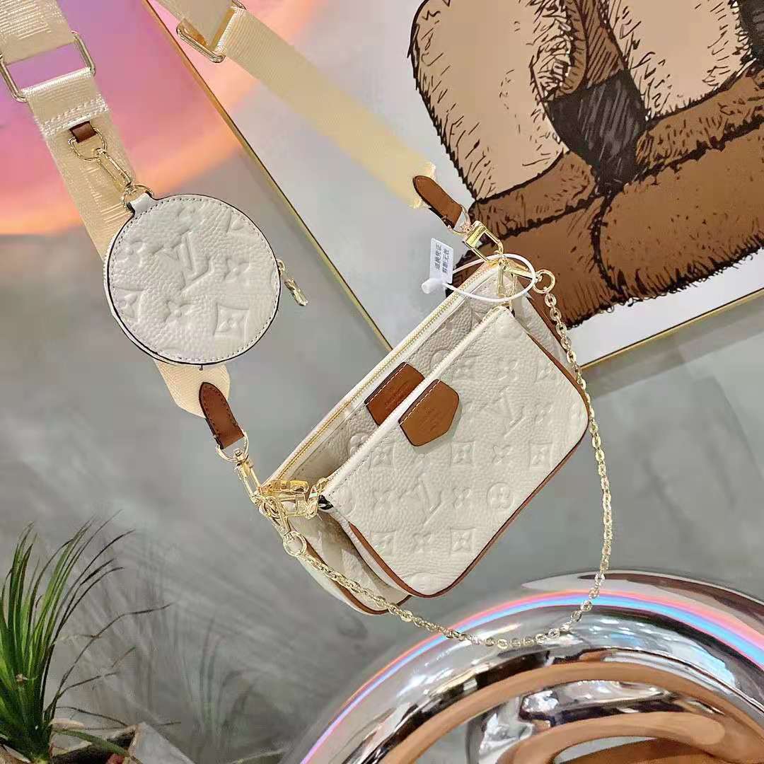 LV Louis Vuitton Easy Pouch On Strap