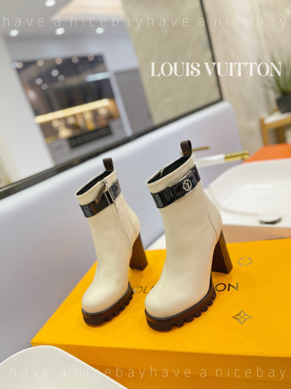 Premium LUV BOOTS 034