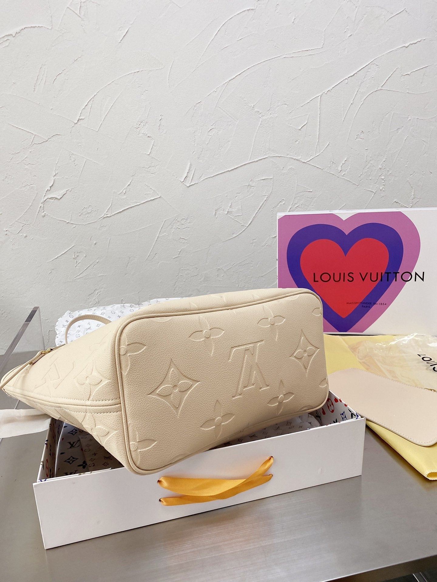 Louis Vuitton Neverfull