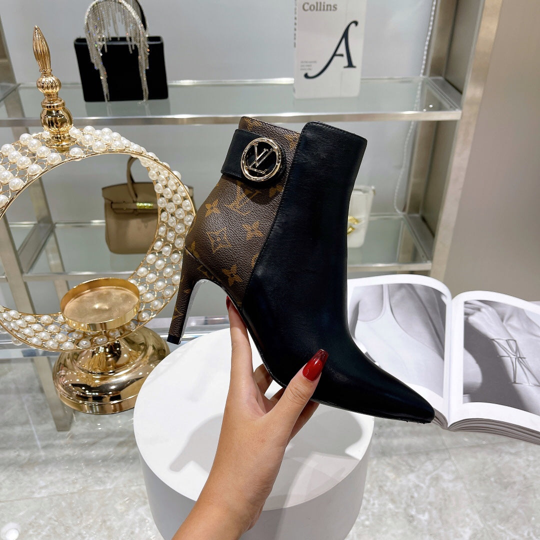 Premium LUV BOOTS 024 – P7262959304909