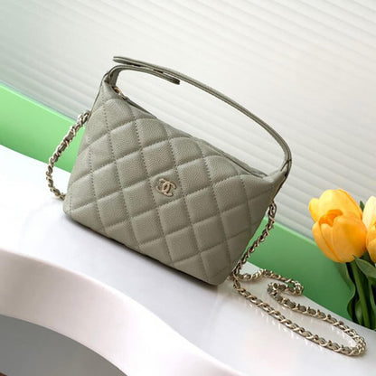 CHANEL Classic Chain Hobo