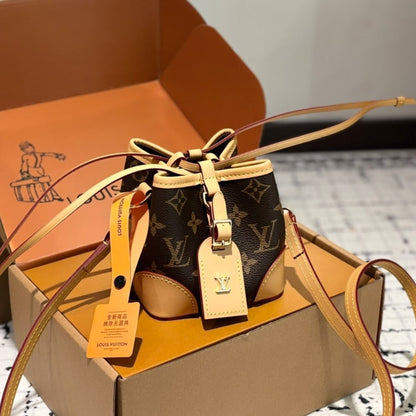 LOUIS VUITTON NOÉ PURSE BROWN 11CM M57099