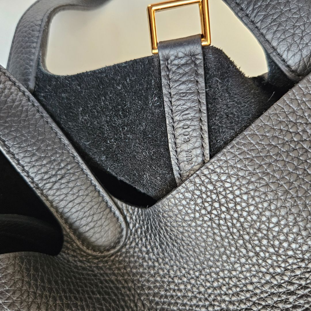 Hermès Picotin 18 Black Clemence GHW