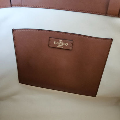 Valentino Garavani Vlogo Signature Embroidered Raffia Handbag Natural/ Saddle Brown