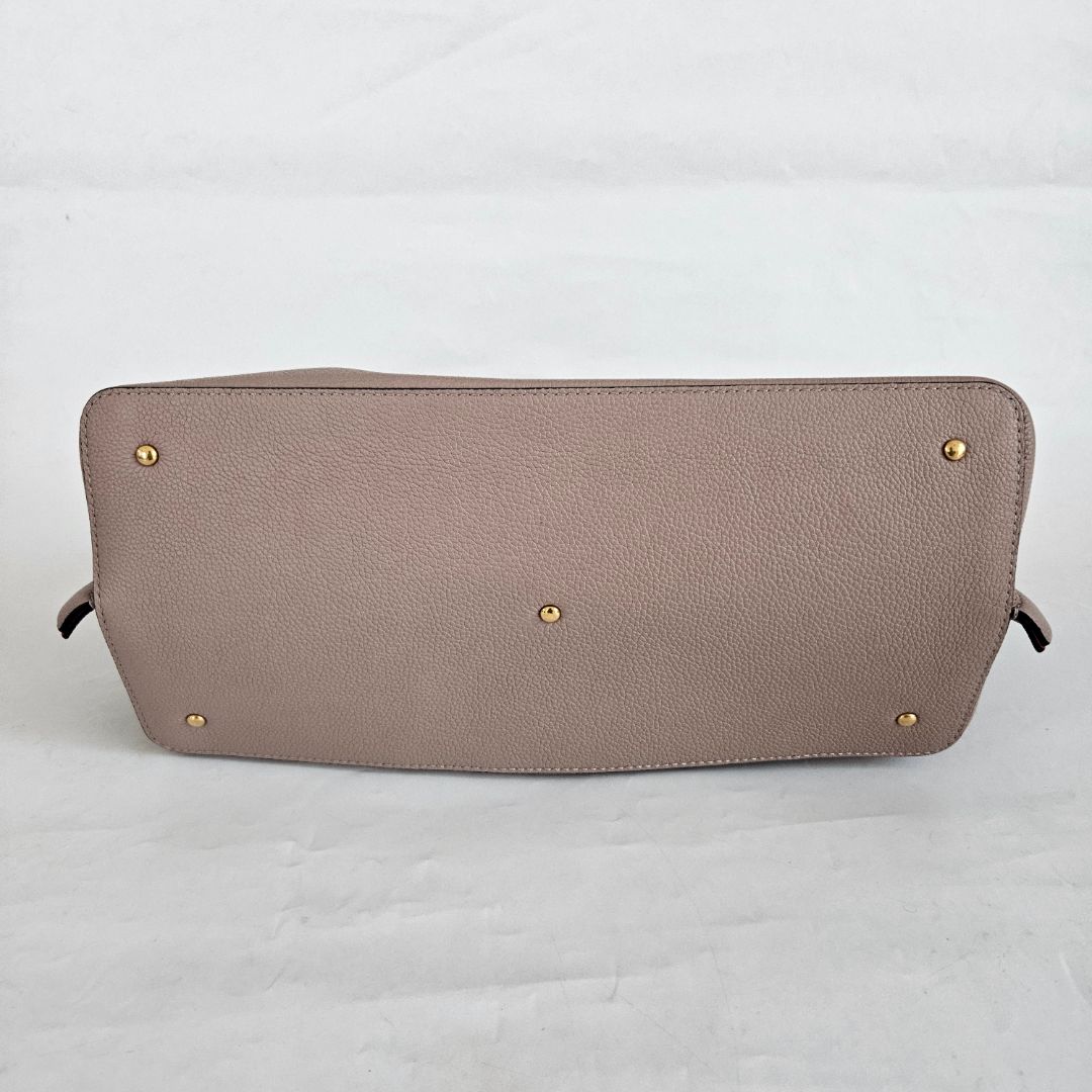 Valentino Garavani Vlogo Escape Leather Tote Bag