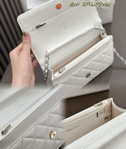 CHANEL Wallet On Chain AP0250