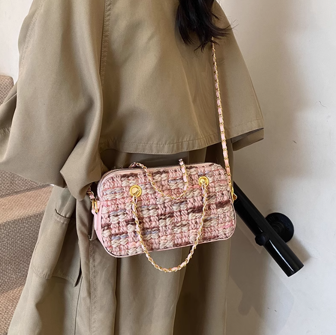 Gentle pink small square bag knitted chain bag ED01434