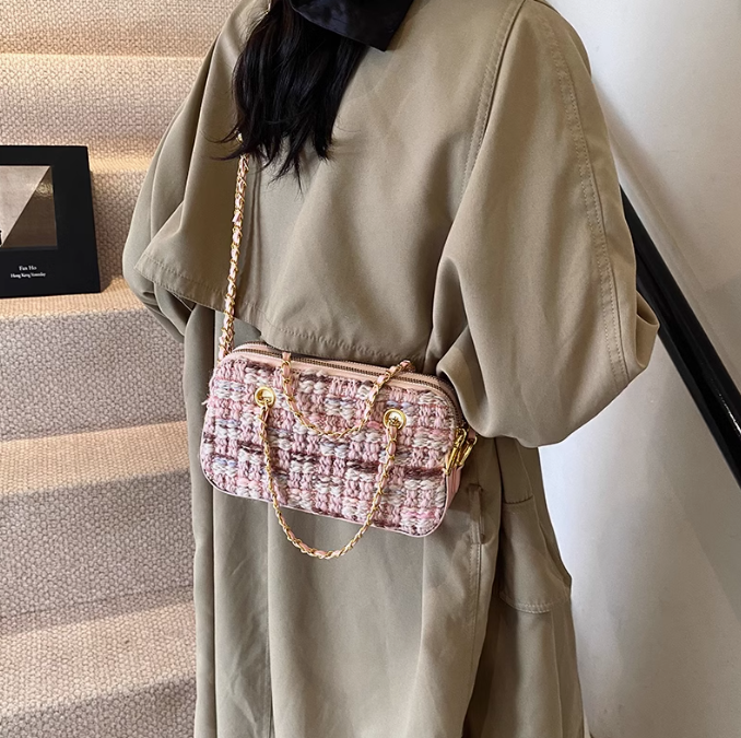 Gentle pink small square bag knitted chain bag ED01434