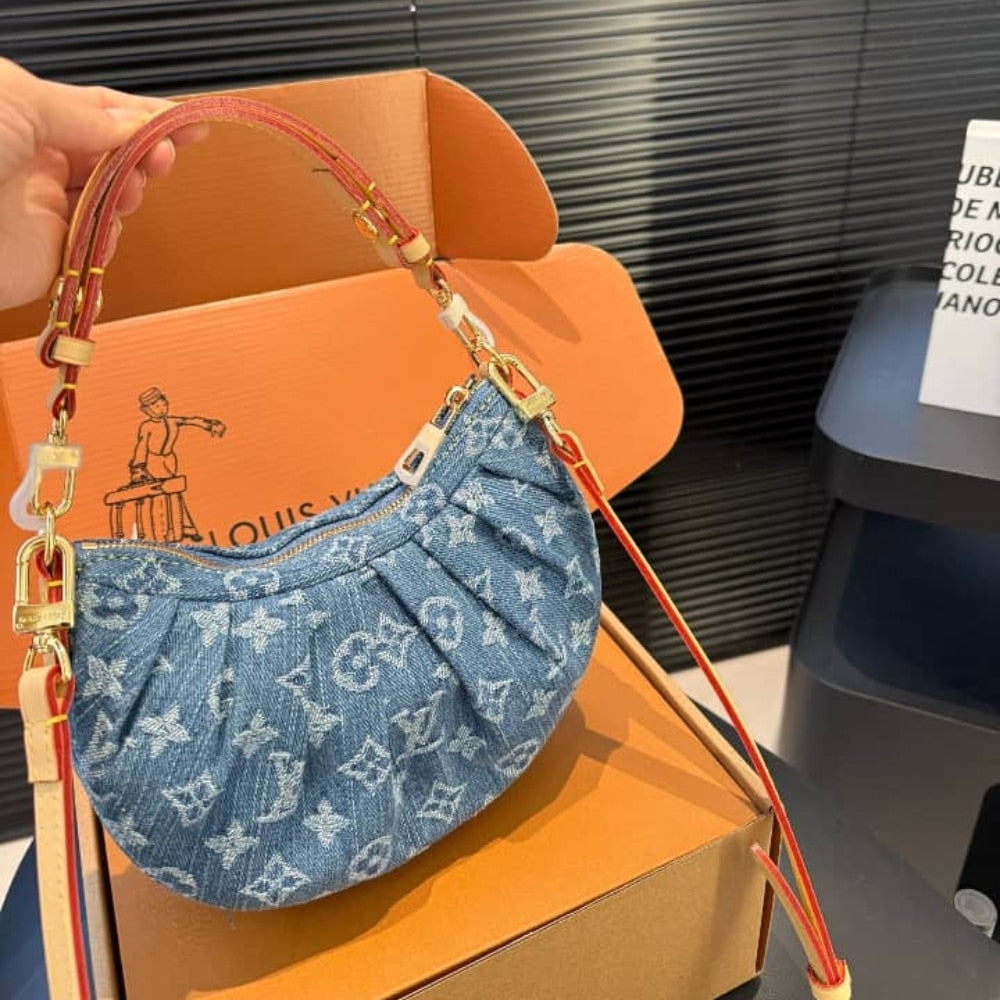 LV POCHETTE VALLEY BAG DENIM BLUE 21CM M13571
