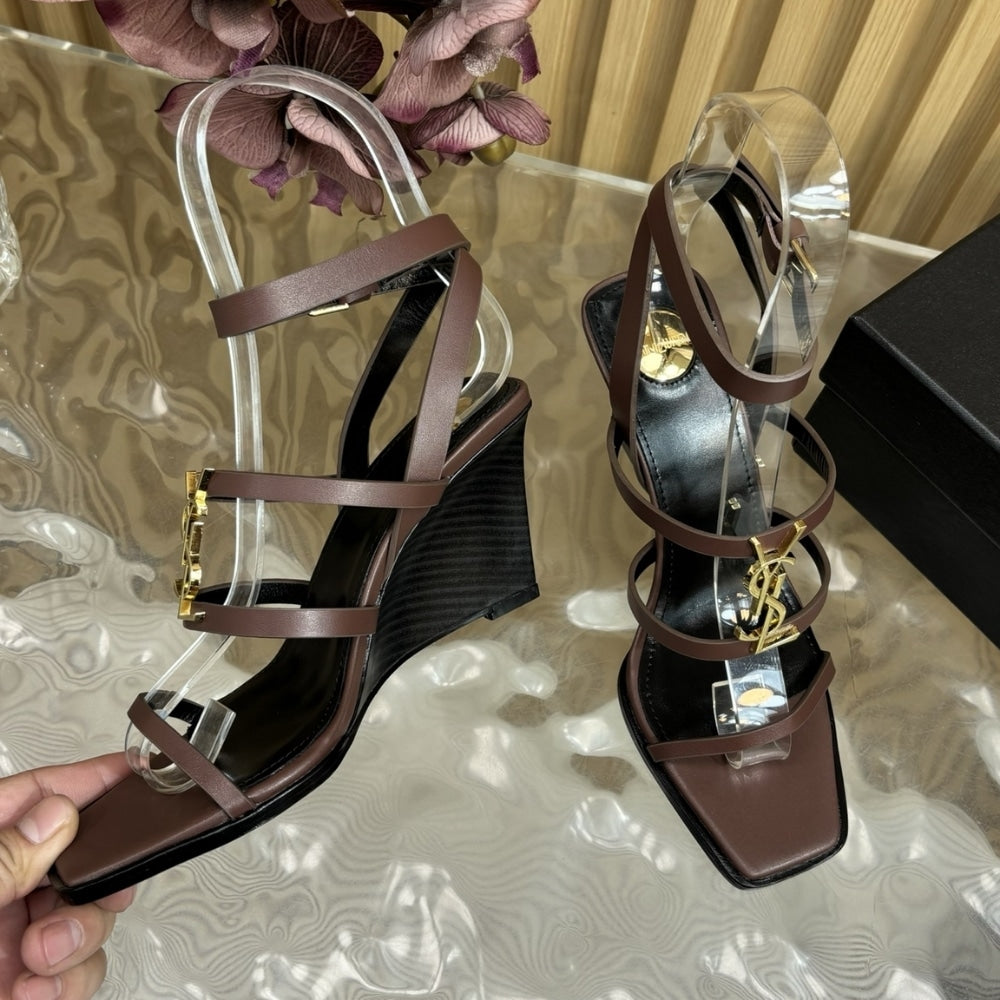 SAINT LAURENT CASSANDRA WEDGES IN SMOOTH LEATHER DARK BROWN 821090DWEDD2023