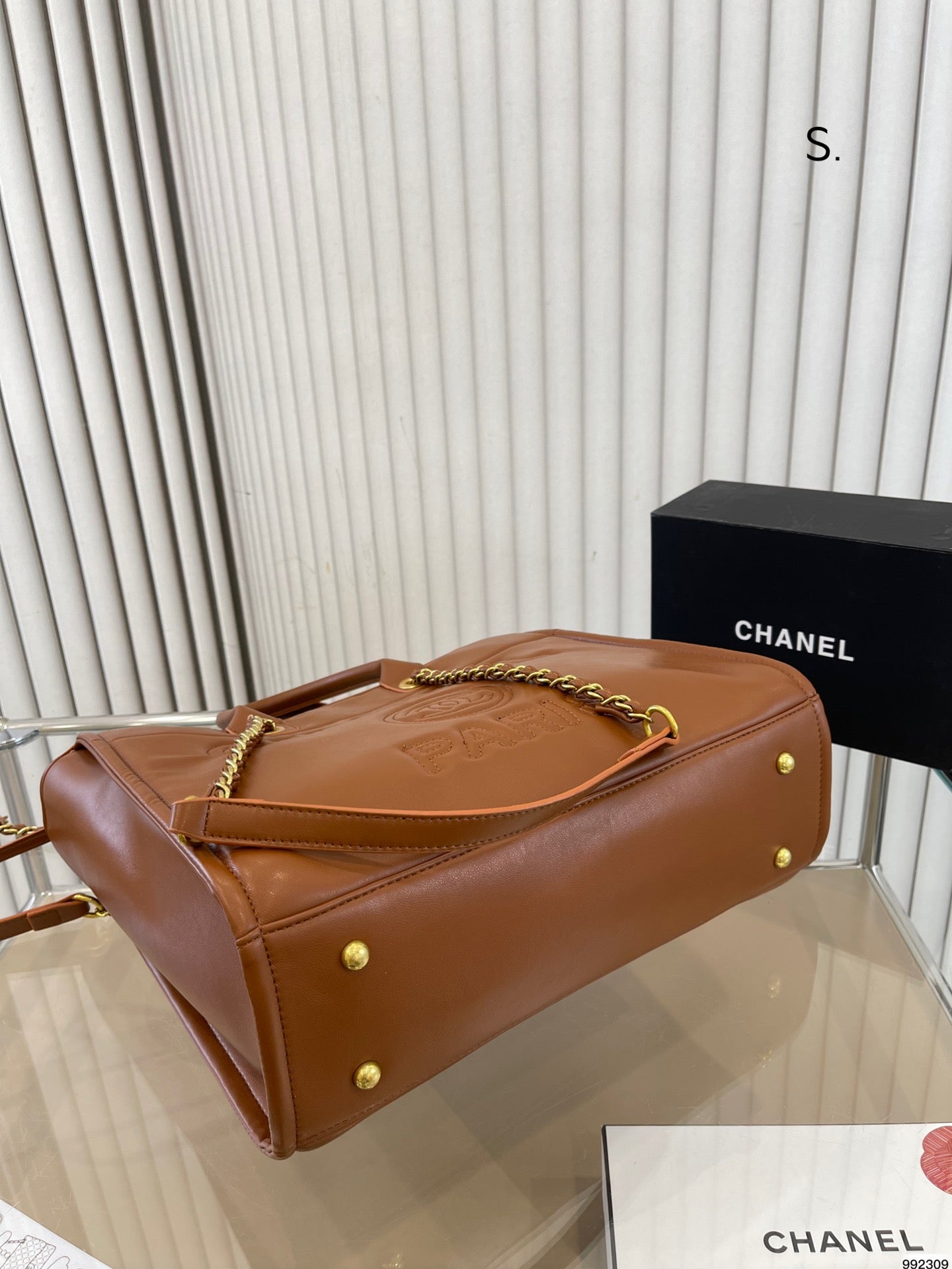 CC MEDIUM DEAUVILLE TOTE BAG  CALFSKIN