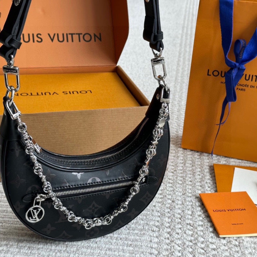 LOUIS VUITTON LOOP BAG BLACK 24CM M11267
