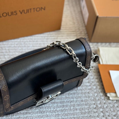 LOUIS VUITTON DAUPHINE SOFT VIBE MM BLACK 25CM M13450