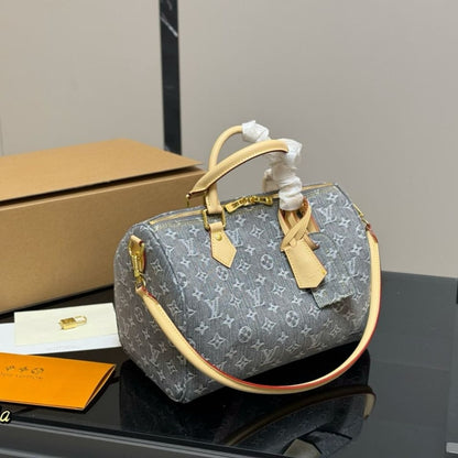 LOUIS VUITTON SPEEDY SOFT 30 WASHED GRAY 30CM M13344