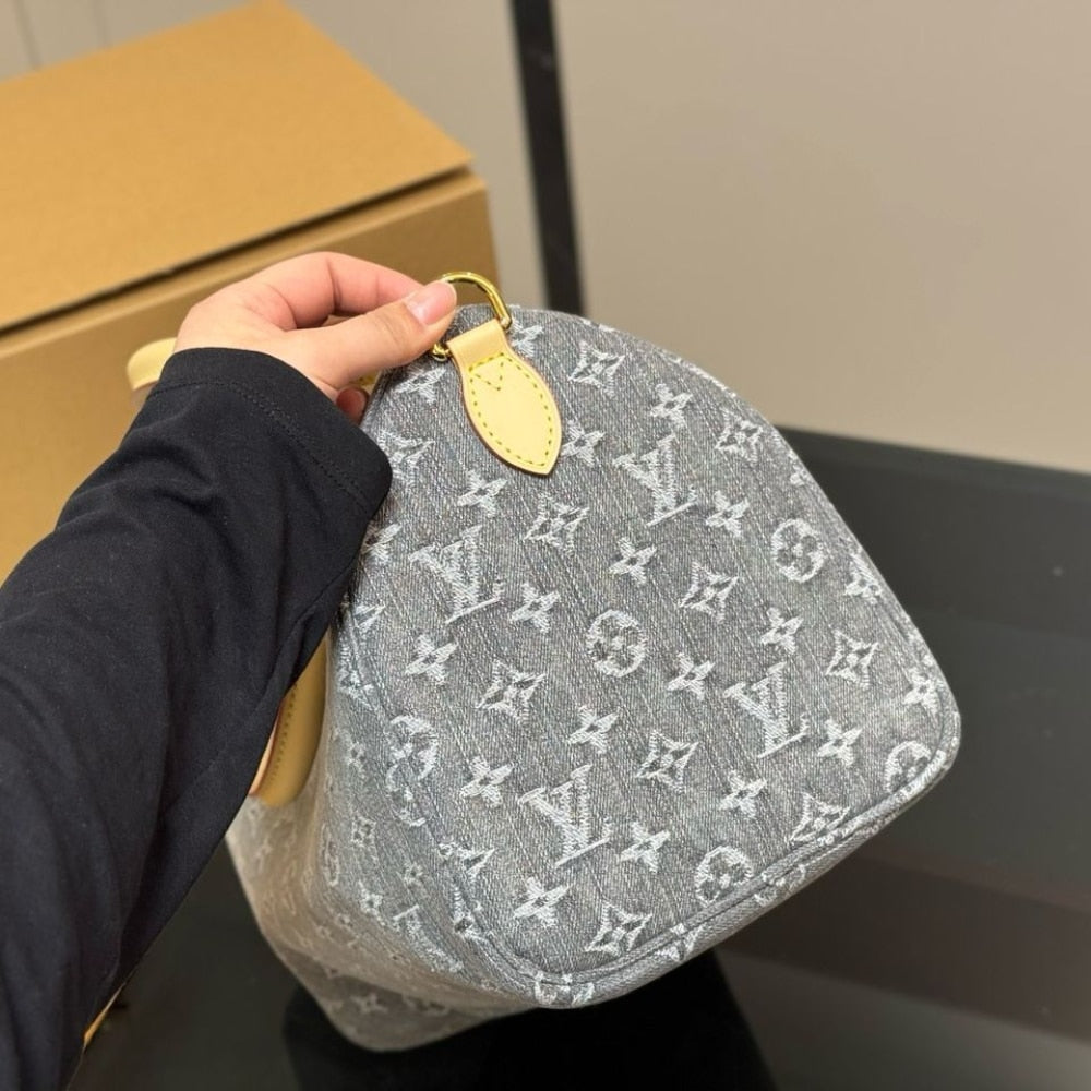 LOUIS VUITTON SPEEDY SOFT 30 WASHED GRAY 30CM M13344