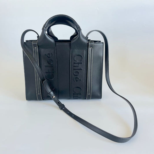 Chloè Small Woody Tote Bag in Black