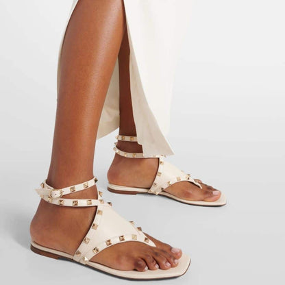 VALENTINO GARAVANI ROCKSTUD THONG SANDALS LIGHT IVORY