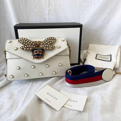 Gucci Off White Leather Broadway Pearly Bee Shoulder Bag