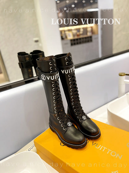 Premium LUV BOOTS 031