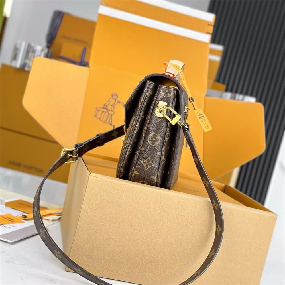 Louis Vuitton M44875 Pochette Métis