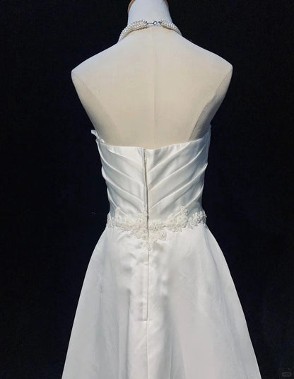 White Simple Fashionable Elegant Understated Exquisite Applique Long Floor Length Satin Ball Dress Evening Dress Wedding Dress gh3862