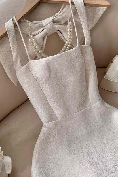 Halter Sleeveless Satin A-Line Mini Homecoming Dress With Bow Short Party Dress    cg26018