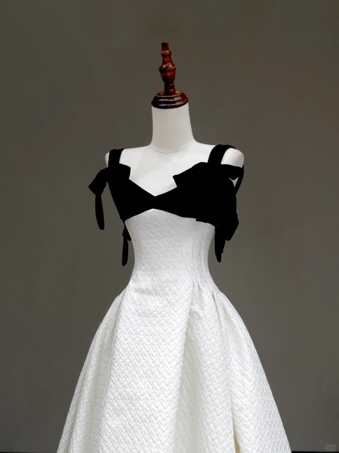 preppydressess -Black elegant classic Hepburn style long satin prom dress evening dress party dress gh5121