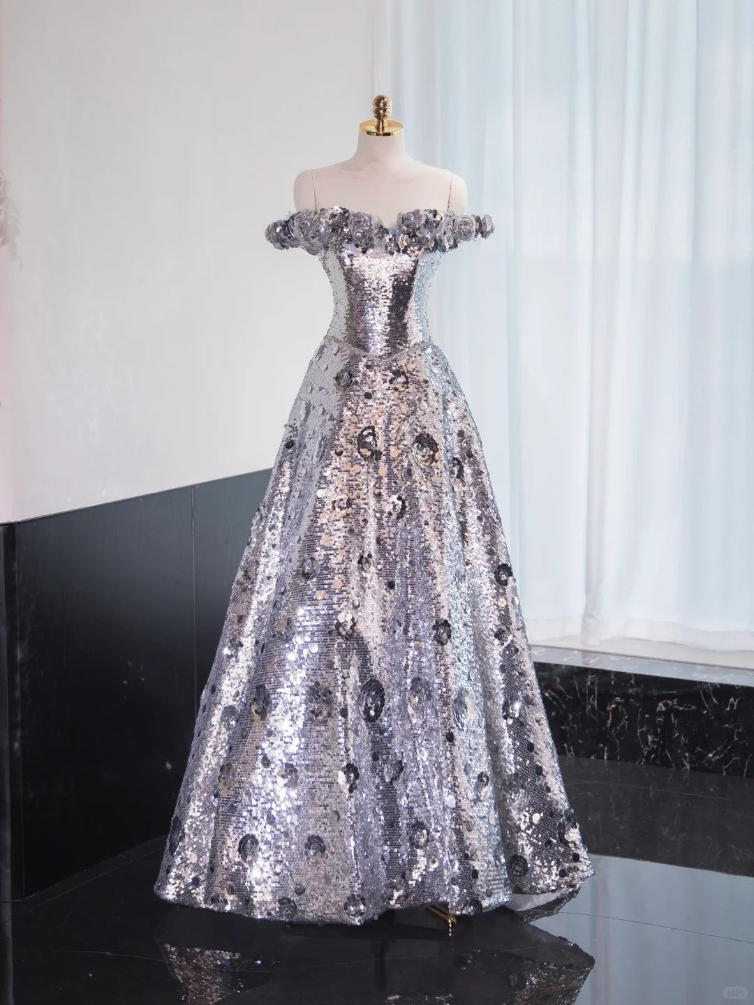 Silver gorgeous shiny long floor-length sequined ball gown evening dress graduation dress gh4550