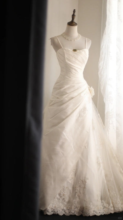 White Lace Wedding Dress Sleeveless Long Wedding Dress   cg25928